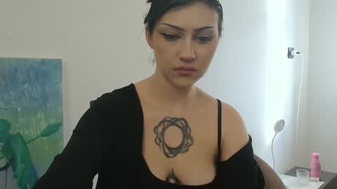 Naly online show from October 8, 1:42 pm