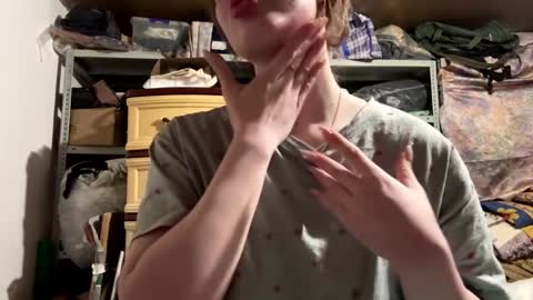 Snapshot of venlissex chatting on April 11, 1:48 pm Mia online show from April 11, 1:48 pm