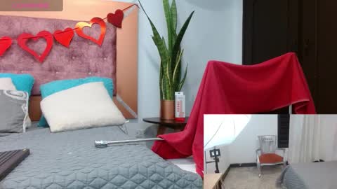 venus online show from March 10, 10:37 am