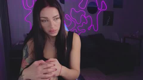 Snapshot of venomchic chatting on November 17, 7:47 am Sofia online show from November 17, 7:47 am