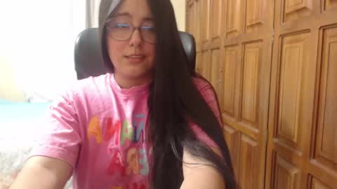 Snapshot of venus_cat_ chatting on July 5, 4:19 am Venus online show from July 5, 4:19 am
