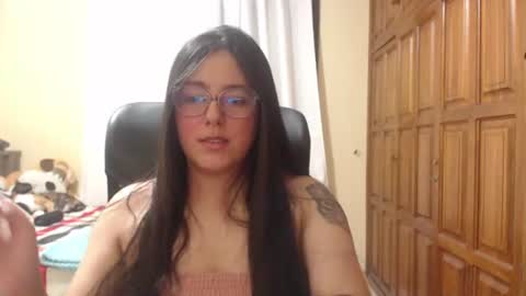 Snapshot of venus_cat_ chatting on July 18, 4:27 am Venus online show from July 18, 4:27 am