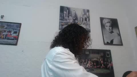 Snapshot of venus_lov chatting on October 8, 10:24 am venus_lov online show from October 8, 10:24 am