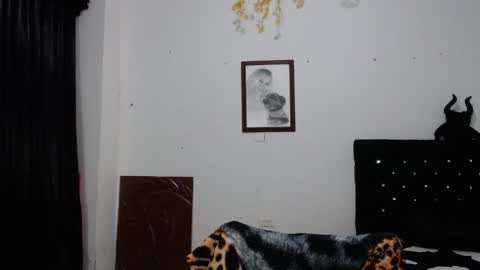 venus_menoza online show from January 11, 10:20 am