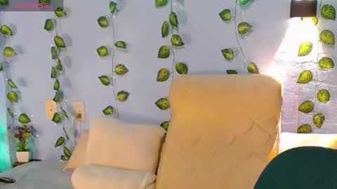 Catalina online show from October 19, 1:28 am