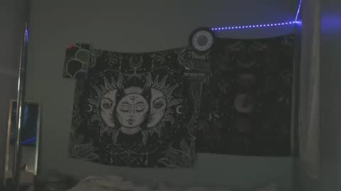 Miss Venus online show from October 18, 11:27 pm