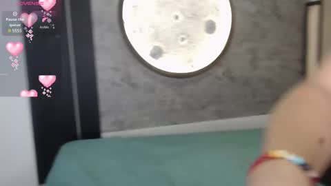 venuss09 online show from February 8, 1:36 pm