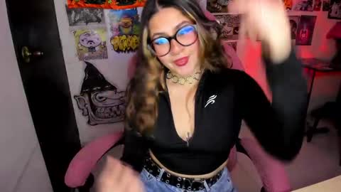 Snapshot of venussx_x chatting on May 28, 6:32 am Venus MY BDAY 29 SEPT online show from May 28, 6:32 am
