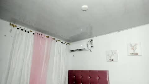 Snapshot of venuswilliamx chatting on November 14, 2:43 am venus online show from November 14, 2:43 am