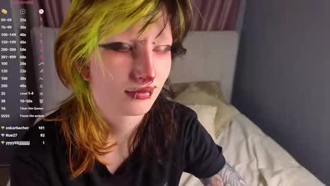 Erica online show from November 22, 8:19 pm