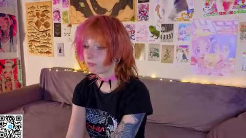 Snapshot of veolatownson chatting on June 5, 8:14 pm Erica online show from June 5, 8:14 pm