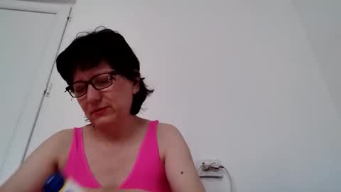 Vera online show from May 31, 3:08 pm