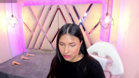 Snapshot of verabest chatting on December 4, 6:39 pm Domelipa online show from December 4, 6:39 pm