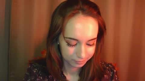 Snapshot of veralush chatting on November 12, 1:55 pm Una online show from November 12, 1:55 pm