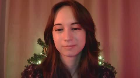 Una online show from December 17, 12:44 pm