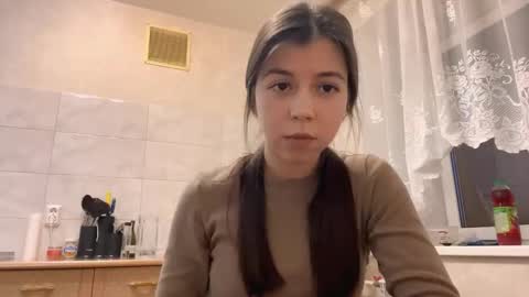 Snapshot of verdiedemoss chatting on November 18, 12:31 pm Verdi online show from November 18, 12:31 pm