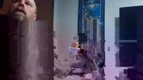 Snapshot of vermontguy76 chatting on December 22, 2:06 pm vermontguy76 online show from December 22, 2:06 pm