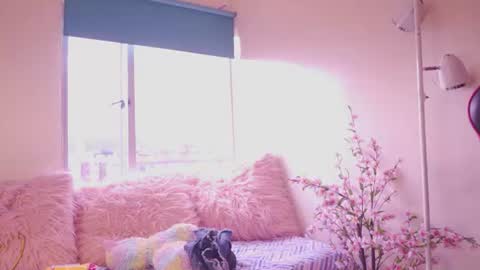 Snapshot of vero_bloomx chatting on July 15, 12:10 pm vero_bloomx online show from July 15, 12:10 pm