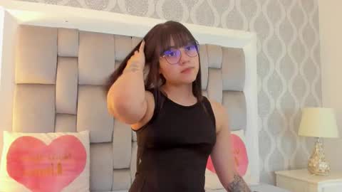 Snapshot of vero_domplay chatting on February 26, 3:27 am vero domplay online show from February 26, 3:27 am