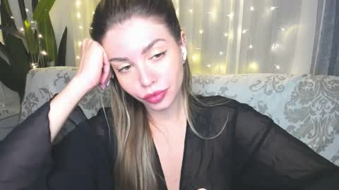 Lolitalolz online show from February 26, 7:13 pm