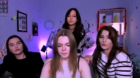 Ronni online show from February 9, 10:25 pm