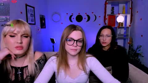 Ronni online show from February 22, 8:07 pm