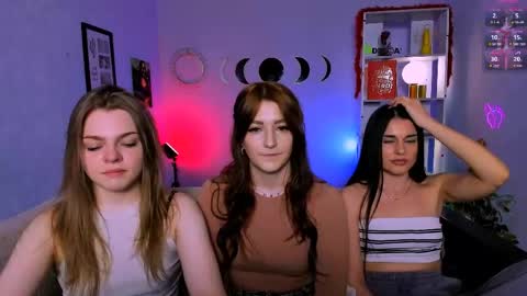 Ronni online show from April 16, 7:14 pm