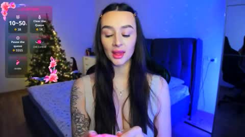 Veronica online show from December 17, 9:43 pm