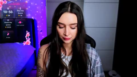 Veronica online show from February 12, 3:07 pm