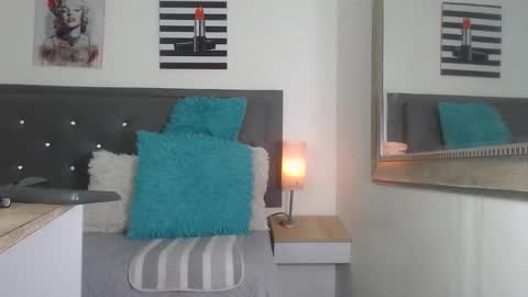 Veronica online show from March 28, 7:46 pm