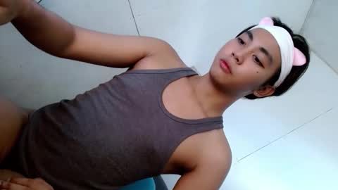 veronica_vaughn02 online show from October 16, 7:31 am