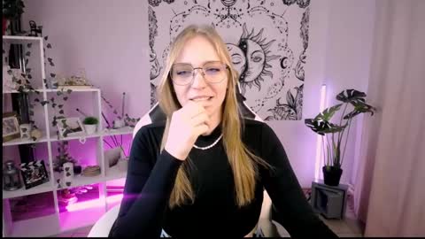 VERONICA online show from February 28, 12:21 am