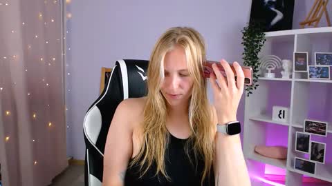 VERONICA online show from September 20, 9:43 am