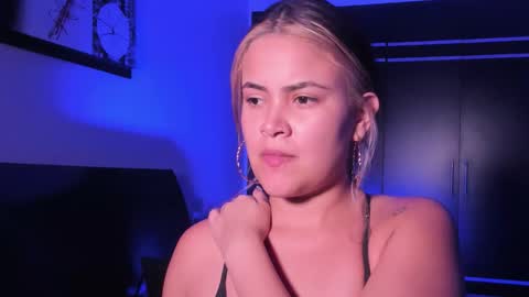 Snapshot of veronicabrown_xxx chatting on March 29, 5:07 am Vero online show from March 29, 5:07 am