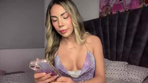 Miss Veronica dussan  Tw Veronicasm     IG Ashveronica  online show from January 14, 3:01 am