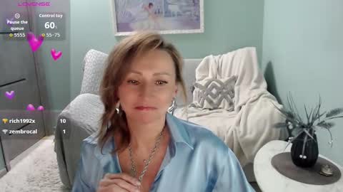 Helen online show from October 18, 6:16 am