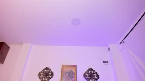 Veronica Gills online show from October 12, 4:00 am