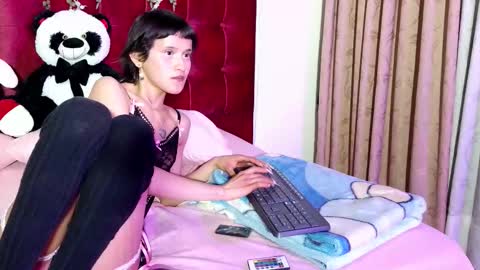 veronicalamberth online show from February 13, 7:04 am