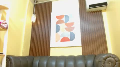 Veronica Robles online show from October 31, 8:32 pm