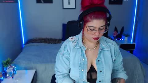 Miss Veronika online show from December 3, 10:28 am
