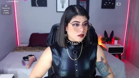 Miss Veronika online show from March 11, 12:06 pm
