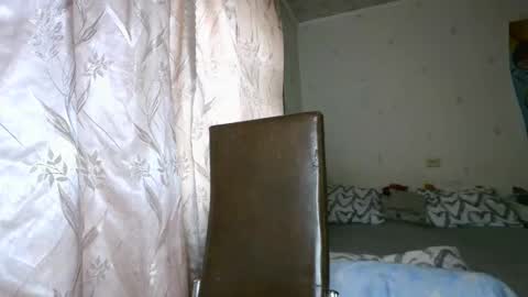 Snapshot of veronika_xi chatting on October 2, 8:21 am veronika_xi online show from October 2, 8:21 am