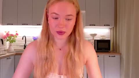 Veronika online show from August 9, 7:30 pm