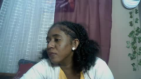 Snapshot of verronique1511 chatting on July 1, 7:24 pm verronique1511 online show from July 1, 7:24 pm
