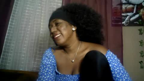 Snapshot of verronique1511 chatting on July 11, 5:43 am verronique1511 online show from July 11, 5:43 am