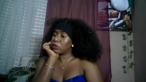 Snapshot of verronique1511 chatting on July 12, 6:10 pm verronique1511 online show from July 12, 6:10 pm