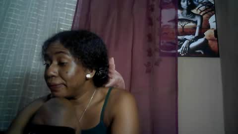 Snapshot of verronique1511 chatting on July 18, 6:45 pm verronique1511 online show from July 18, 6:45 pm