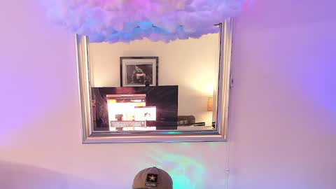 Snapshot of verspig7 chatting on February 23, 8:44 pm VersPig7 online show from February 23, 8:44 pm