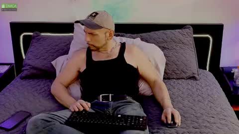 Snapshot of verspig7 chatting on February 26, 9:05 pm VersPig7 online show from February 26, 9:05 pm