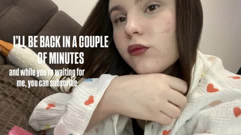 Karina followed me bb online show from April 4, 1:19 pm